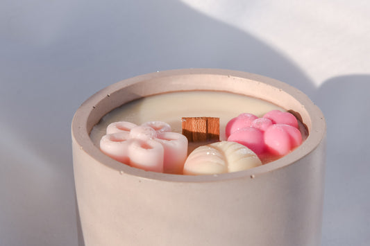 Sea Salt and Orchid Wood Wick Candle-1
